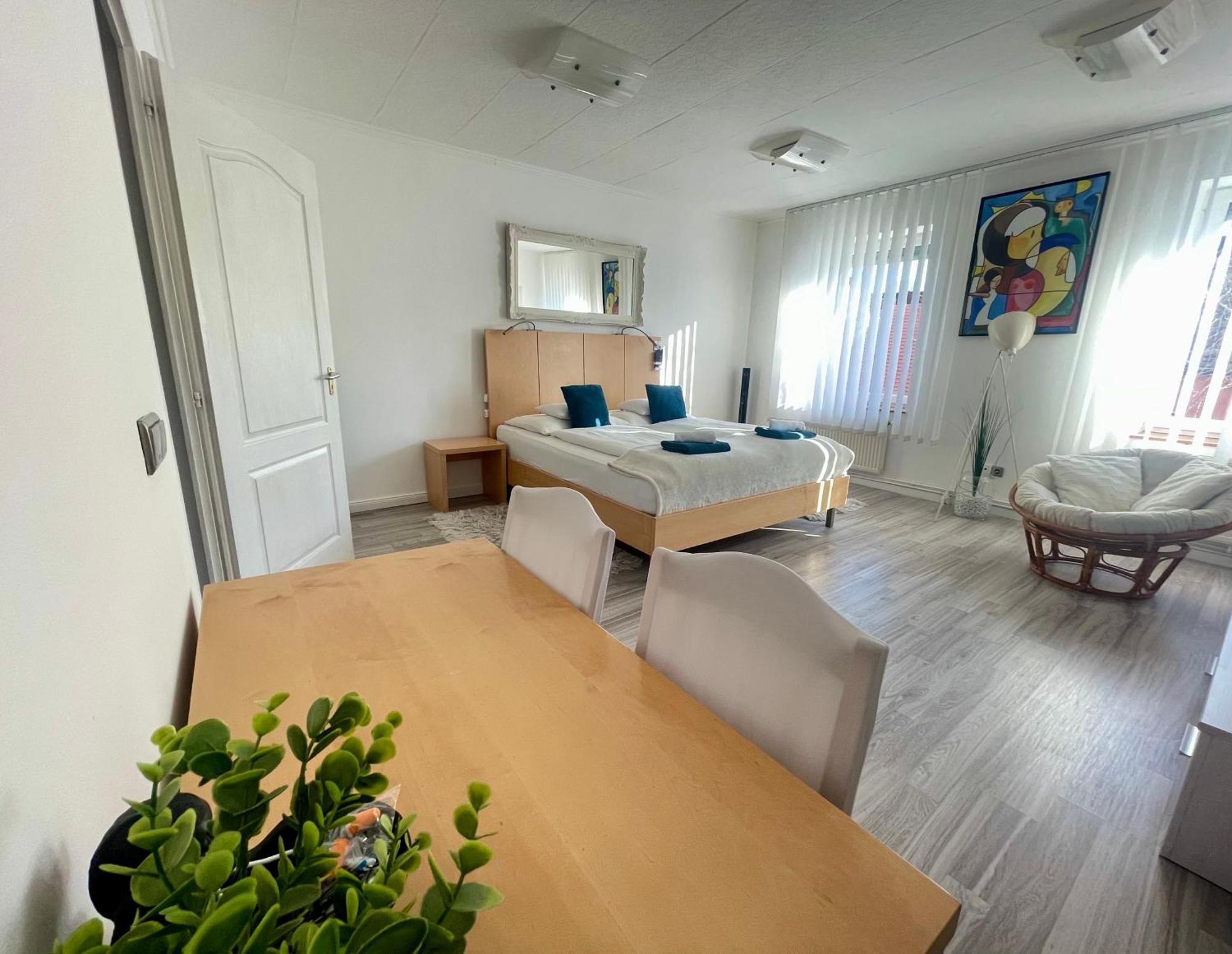 Alpesi Downtown Guest house Sopron